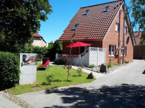 Modern Holiday Home in Wiek with Garden in Wiek Auf Rügen 